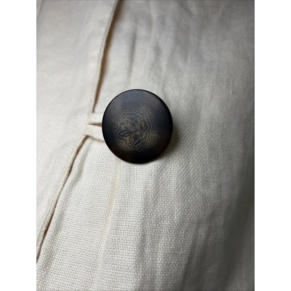 Pottery Barn Button Linen‎ Pillow Cover Womens Size 18x18 Cream Ivory Farmhouse
